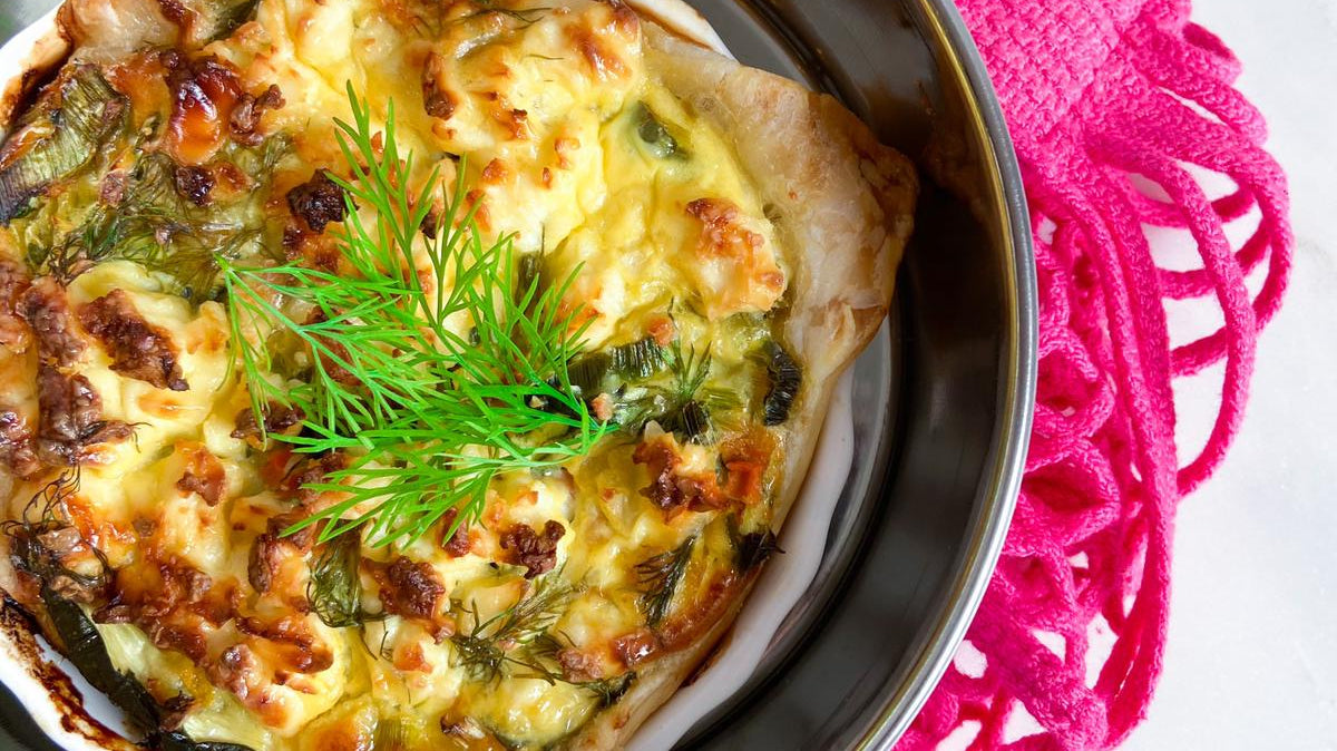 Quiche met veggies, fetakaas en verse zalm