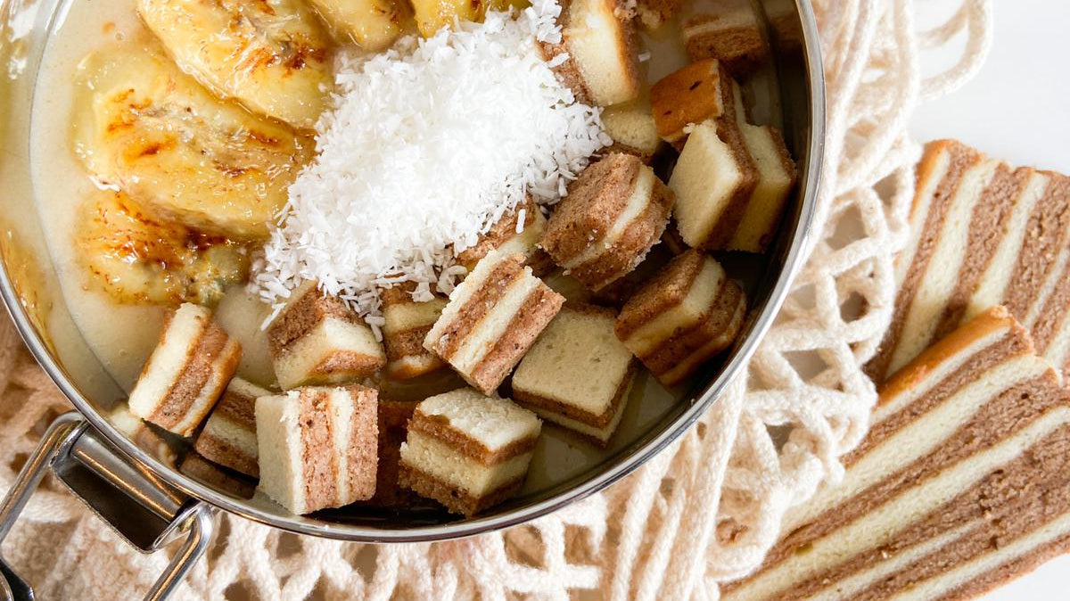 Smoothie Bowl met gebakken Banaan en Spekkoek