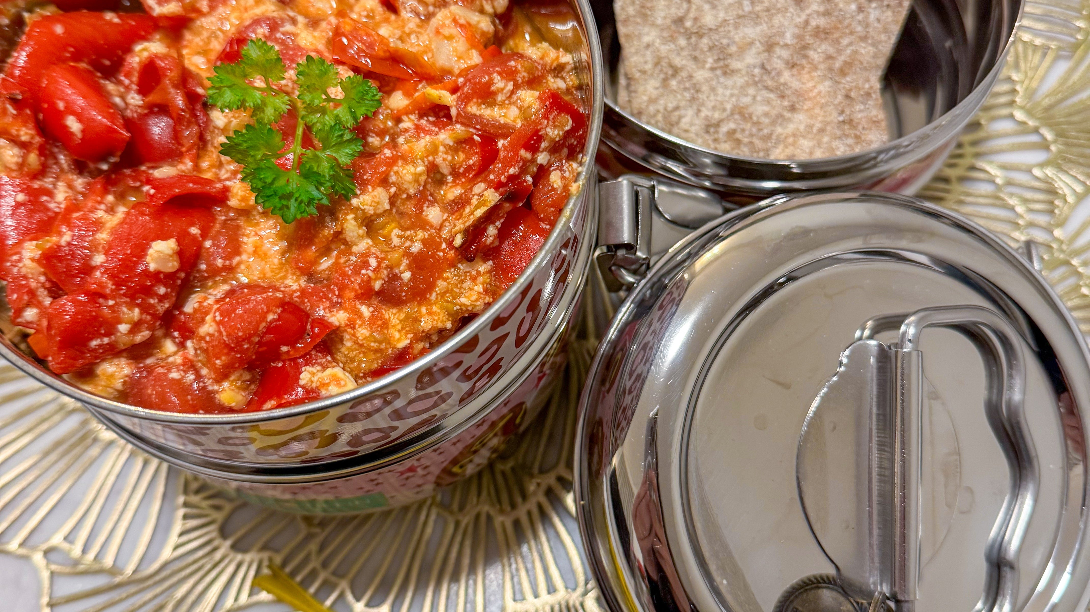 Gegrilde groentenspread met geitenkaas en ras el hanout (glutenvrij)