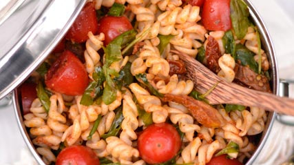 Pasta salade met tomaat